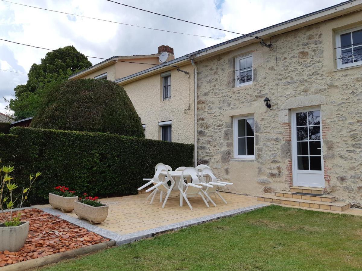 Gite La Bessonniere Villa Saint-Michel-Mont-Mercure Buitenkant foto